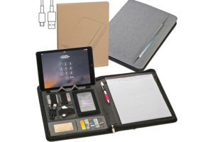 Schrijfmap Elda met bedrukking van logo en geïntegreerde powerbank als relatiegeschenk