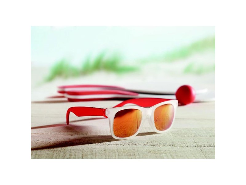 Klassieke Zonnebril laten bedrukken – Tijdloze promotiezonnebril met logo | GiftsDirect