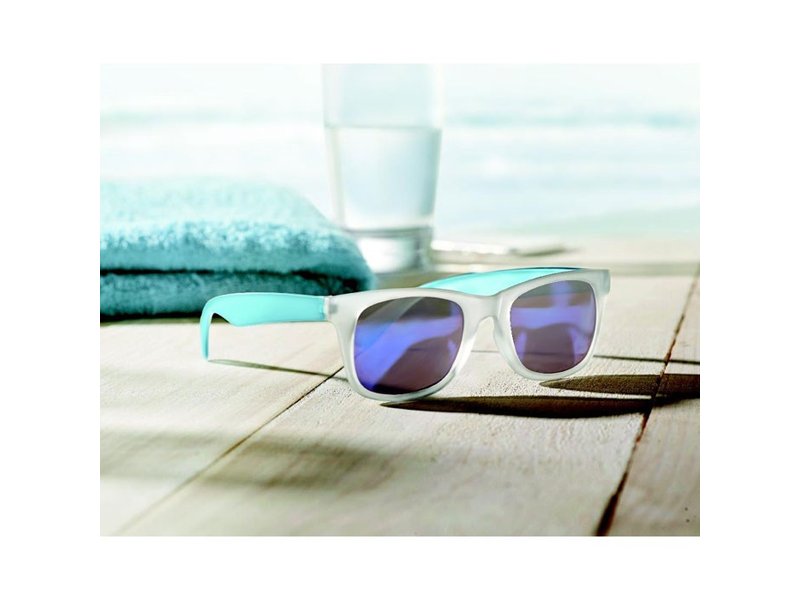 Klassieke Zonnebril laten bedrukken – Tijdloze promotiezonnebril met logo | GiftsDirect