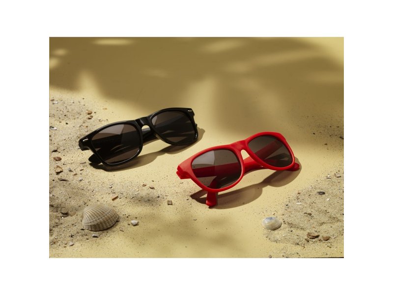 Malibu RPET Zonnebril laten personaliseren – Duurzame promotiezonnebril | GiftsDirect Malibu RPET Zonnebril laten personaliseren – Duurzame promotiezonnebril | GiftsDirect