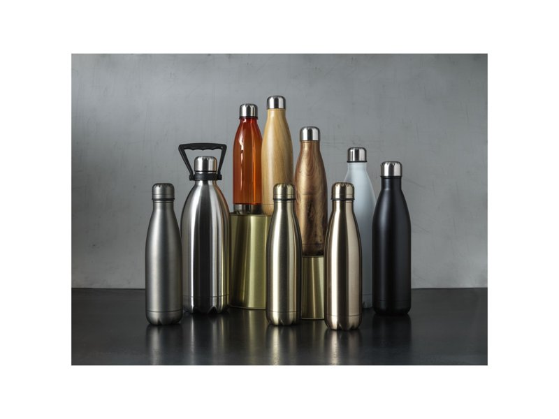 Cove 750 ml vacuüm geïsoleerde roestvrijstalen fles Cove 750 ml vacuüm geïsoleerde roestvrijstalen fles